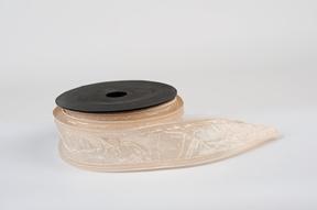 Stuha textilní mačkaná,  4cm x 9,1m, krémová 84